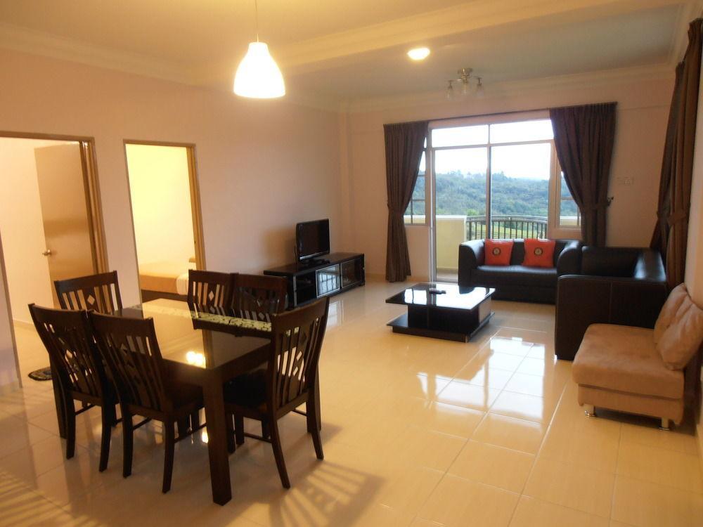 Sa Apartments @ Crown Imperial Court Камерън Хайлендс Екстериор снимка